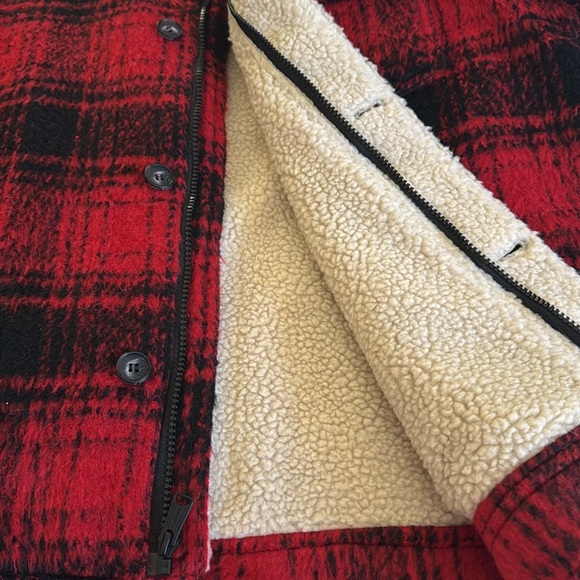 Lucky Brand Men’s Plaid Red Sherpa Jacket sz S NWT - Picture 10 of 12